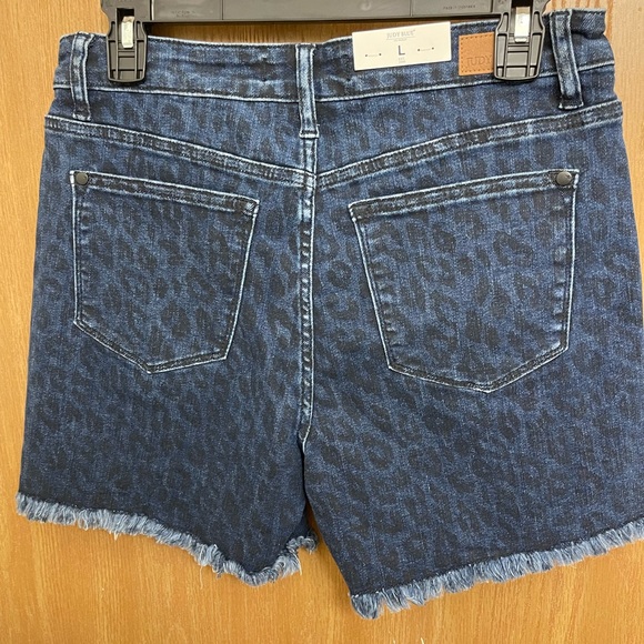 NWT Judy blue shorts size large - Picture 2 of 2